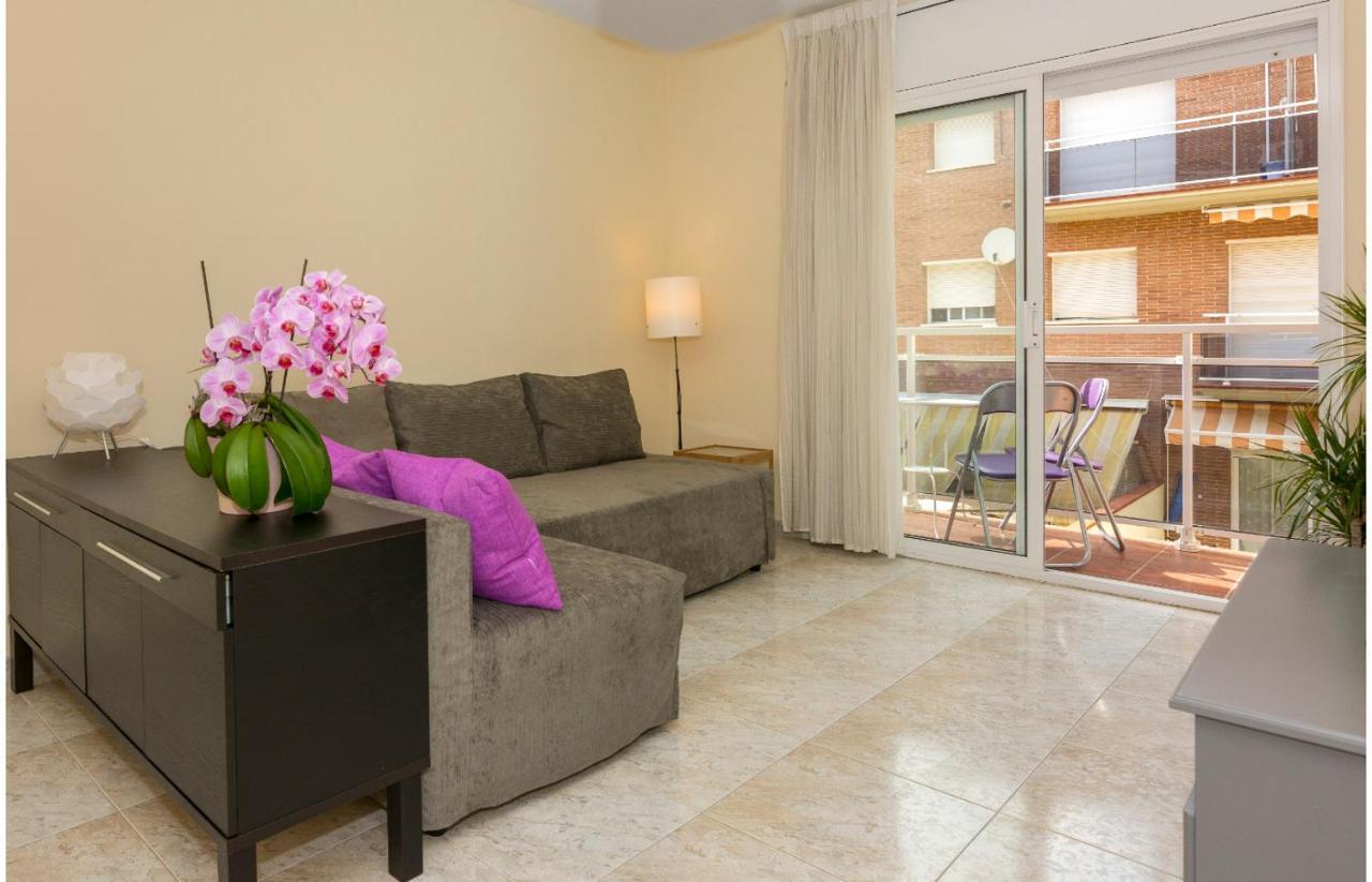 Homeholidaysrentals Salvador Пінеза-да-Мар Екстер'єр фото
