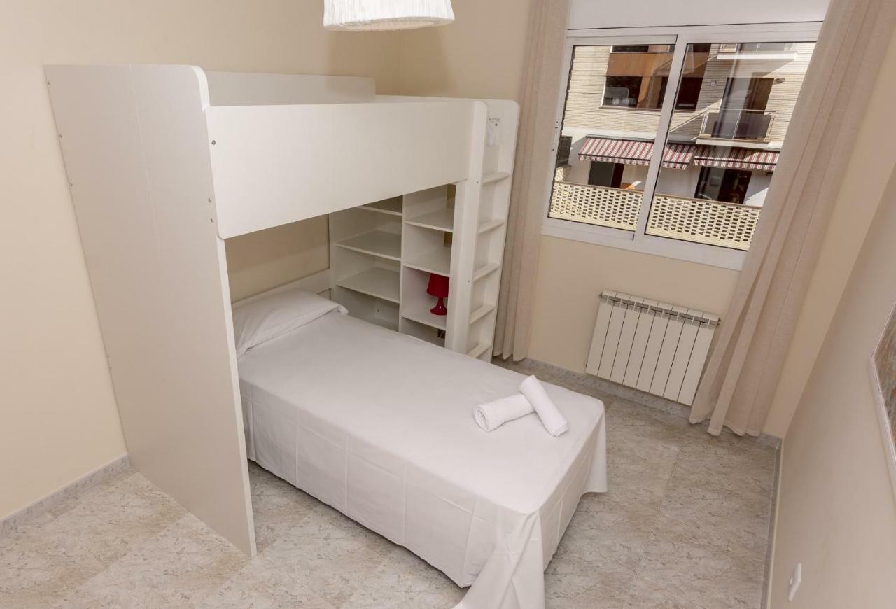 Homeholidaysrentals Salvador Пінеза-да-Мар Екстер'єр фото