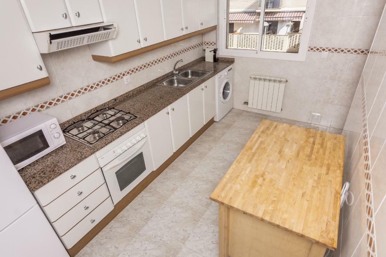 Homeholidaysrentals Salvador Пінеза-да-Мар Екстер'єр фото