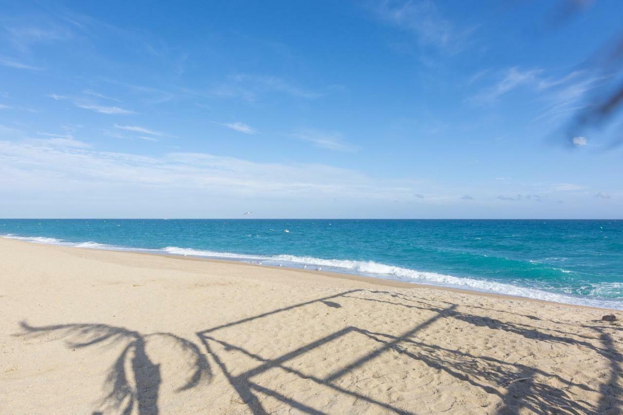 Homeholidaysrentals Salvador Пінеза-да-Мар Екстер'єр фото
